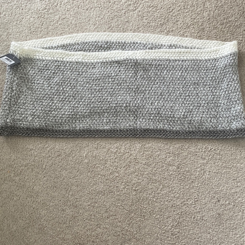 Pistil infinity scarf